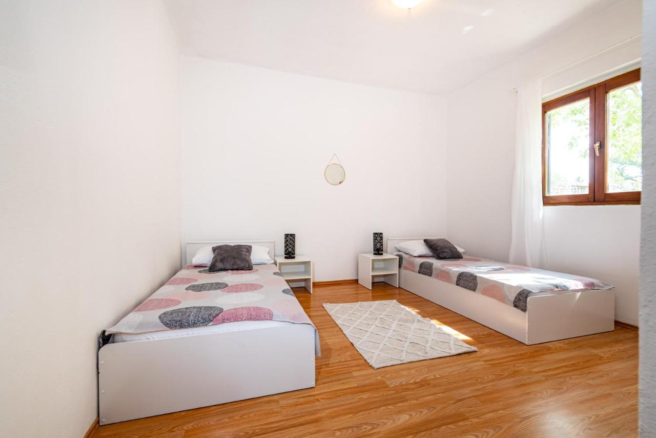 Apartment Marija Novigrad  Eksteriør billede